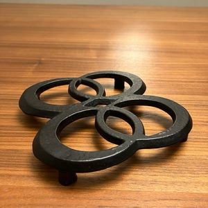 Cast Iron Trivet Circles Flower Modern Farmhouse for Teapot, Pots - Black